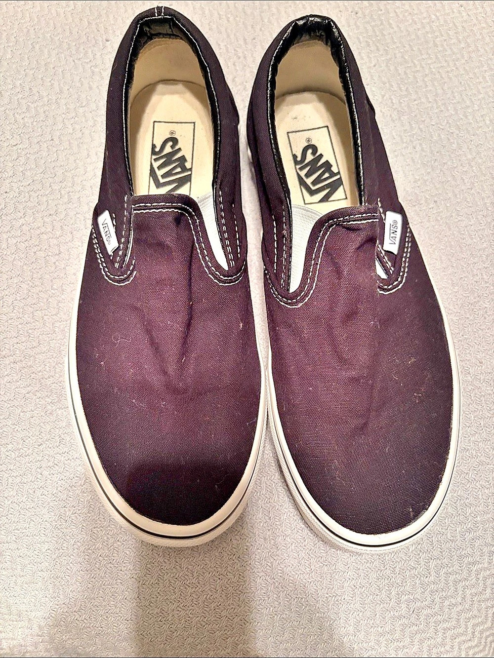 Vans Classic Slip-On Sneakers in Black